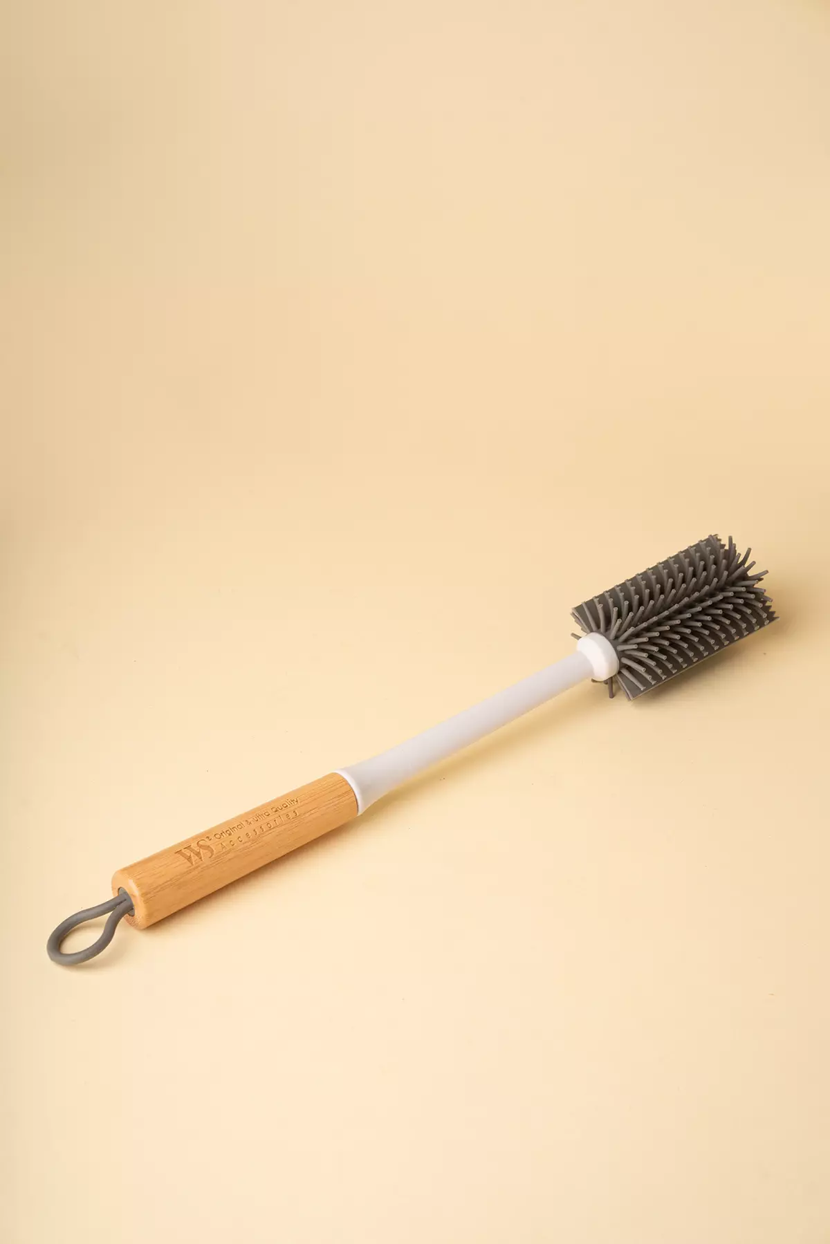 بطری شور سیلیکونی دسته بامبو